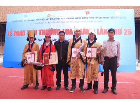 TRUNG TÂM VIETCONS ĐẠT 4 GIẢI LOA THÀNH NĂM 2014